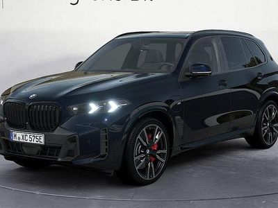 Svart Ny 2025 BMW X5 Efficient Dynamics SUV | 1 203 400 kr (Marknadspris)