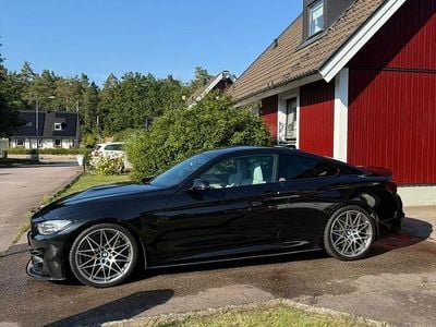 Begagnad BMW M4 Competition Edition 450 HK (330 kW) 2016 Sapphire black Sportkupé