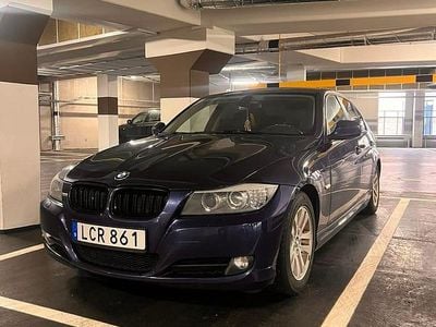 Blå Begagnad 2011 BMW 320 Efficient Dynamics Sedan | 69 900 kr (Marknadspris)