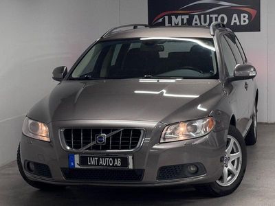Grå Begagnad 2007 Volvo V70 Momentum Kombi | 39 900 kr (Dyr)