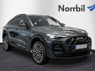Grå Ny 2025 Audi Q5 Sportback S-Line SUV | 844 900 kr (Marknadspris)