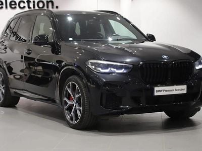 Svart Begagnad 2023 BMW X5 iPerformance SUV | 699 000 kr