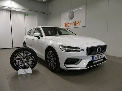 Vit Begagnad 2020 Volvo V60 Kombi | 269 900 kr (Marknadspris)