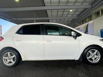 Begagnad Toyota Auris 90 HK (66 kW) 2012