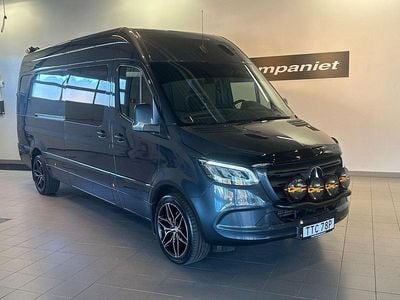 Mörkgrå (grå) Begagnad 2024 Mercedes Sprinter Van | 879 000 kr