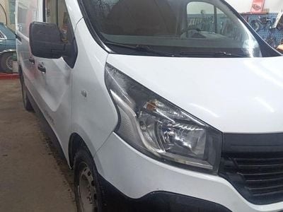 Begagnad 2016 Renault Trafic Minibuss | 64 900 kr