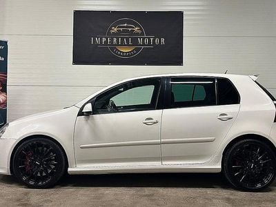 Begagnad VW Golf V Edition 230 HK (169 kW) 2007 Vit Halvkombi