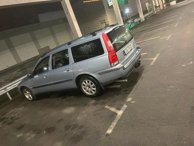 Begagnad 2001 Volvo V70 Kombi | 22 000 kr