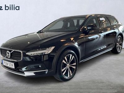 begagnad Volvo V90 CC B4 AWD Diesel Core Dragkrok 2023, Kombi