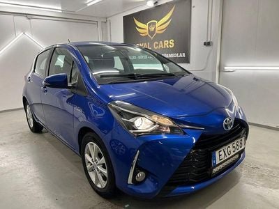 Begagnad Toyota Yaris Hybrid Active 101 HK (74 kW) 2017 Blå