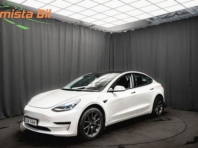 Begagnad Tesla Model 3 Long Range AWD 366 kW (498 HK) 2019 Vit Sedan