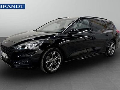 Svart Begagnad 2022 Ford Focus ST-Line Kombi | 209 900 kr (Marknadspris)