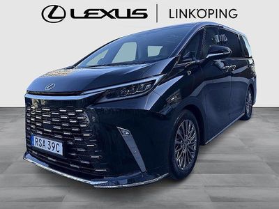 Begagnad Lexus LM350h 250 HK (183 kW) 2024 Svart Minibuss