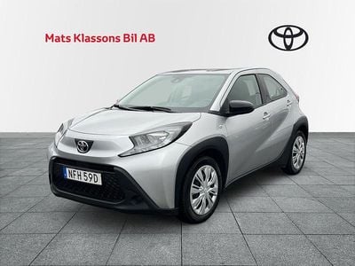 Silver Begagnad 2023 Toyota Aygo X Play SUV | 144 000 kr (Marknadspris)