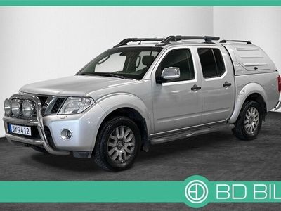 begagnad Nissan Navara 3.0 dCi V6 4x4 SKINN NAVI KÅPA BOSE VÄLSERVAD 2011, Transportbil