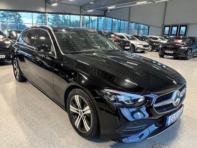 Svart Begagnad 2023 Mercedes C220 Avantgarde Kombi | 332 900 kr (Marknadspris)