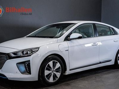 Vit Begagnad 2017 Hyundai Ioniq Premium Halvkombi | 139 000 kr