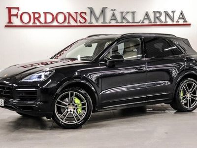 begagnad Porsche Cayenne E-HYBRID PASM SPORT CHRONO NAVI CARPLAY S + V HJUL