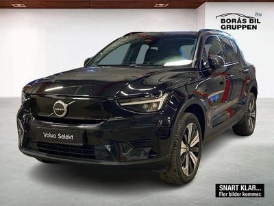 Svart Begagnad 2023 Volvo XC40 Core SUV | 319 000 kr