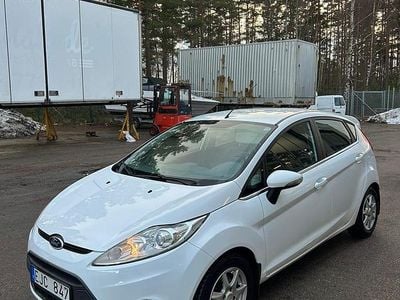 Begagnad 2011 Ford Fiesta Halvkombi | 39 900 kr (Marknadspris)