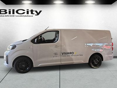 Vit Begagnad 2024 Opel Vivaro Minibuss | 517 000 kr