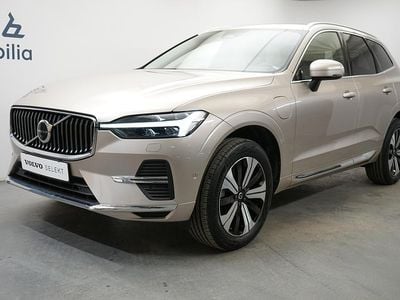Begagnad Volvo XC60 Plus 349 HK (256 kW) 2022 Ljusgrå SUV