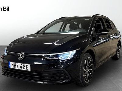 Deep black pearl Begagnad 2023 VW Golf VIII R Kombi | 279 800 kr (Lite dyr)