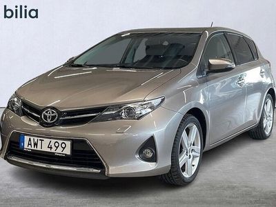 begagnad Toyota Auris 1.6 5-D MAN EDITION 50, lågmilad
