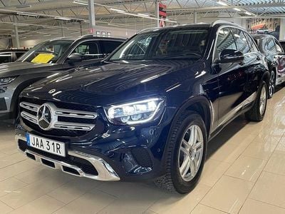Begagnad Mercedes GLC300 320 HK (235 kW) 2023 Blå metallic