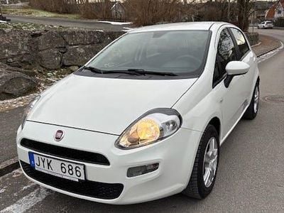 Vit Begagnad 2013 Fiat Punto | 54 000 kr