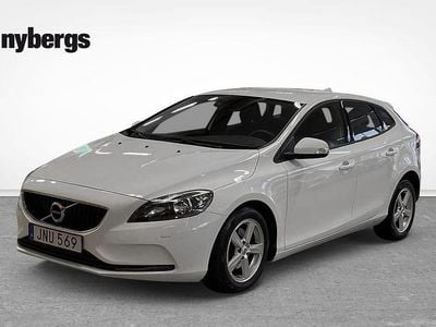 Begagnad Volvo V40 Business Edition 124 HK (91 kW) 2017 Vit