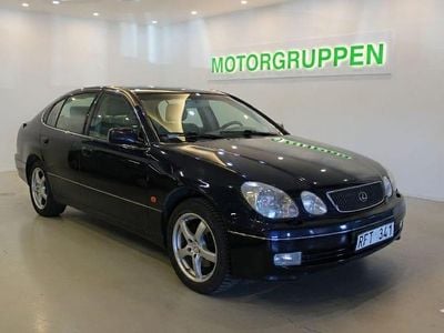 Mörkblå (blå) Begagnad 1999 Lexus GS300 Sedan | 69 900 kr