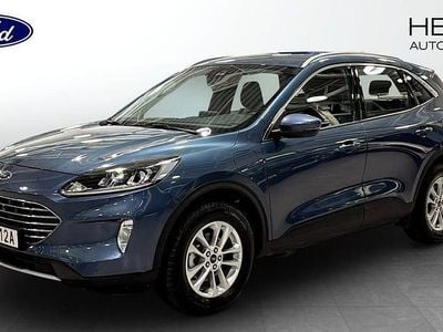 Blå Begagnad 2023 Ford Kuga Titanium SUV | 269 900 kr (Marknadspris)