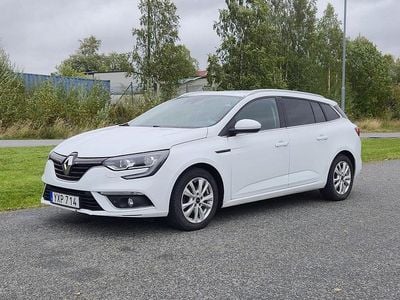 Vit Begagnad 2017 Renault Mégane GrandTour Kombi | 139 000 kr (Marknadspris)