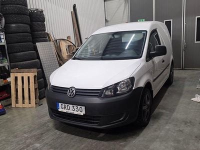 Begagnad VW Caddy 75 HK (55 kW) 2015 Minibuss