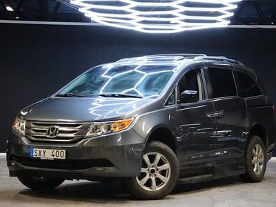Grå Begagnad 2012 Honda Odyssey Minibuss | 239 900 kr