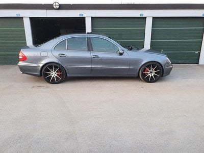 Mercedes E280