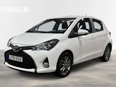 Vit Begagnad 2017 Toyota Yaris Halvkombi | 119 900 kr (Lite dyr)