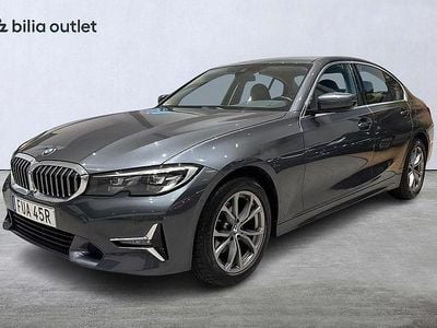 Grå Begagnad 2019 BMW 320 Luxury Line Sedan | 329 900 kr (Lite dyr)