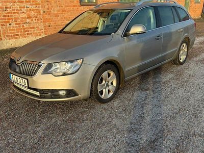 Beige Begagnad 2015 Skoda Superb Kombi | 80 000 kr (Bra pris)