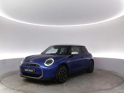 Begagnad Mini Cooper SE Favoured 161 kW (220 HK) 2024 Blå Halvkombi