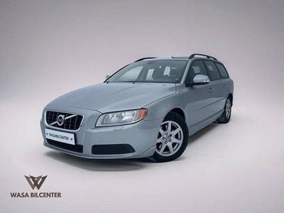 Begagnad Volvo V70 Drive Kinetic 109 HK (80 kW) 2010 Silver Kombi