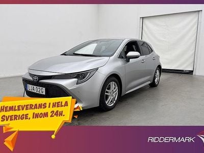 Silver Begagnad 2022 Toyota Corolla Hybrid Style Halvkombi | 229 800 kr (Marknadspris)