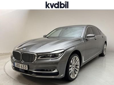 Grå Begagnad 2016 BMW 750L Sedan | 400 000 kr