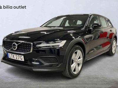 Svart Begagnad 2023 Volvo V60 CC Kombi | 339 800 kr (Lite dyr)