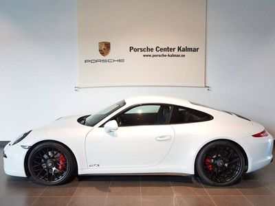 Ljusgrå (vit) Begagnad 2015 Porsche 991 Sportkupé | 1 499 000 kr