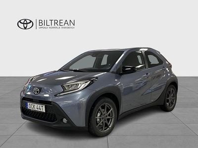Grå Ny 2025 Toyota Aygo X Comfort SUV | 229 900 kr (Marknadspris)