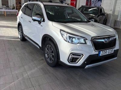 Begagnad Subaru Forester Active 150 HK (110 kW) 2019 Vit SUV