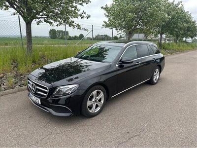 Mercedes E220