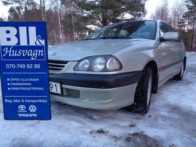 begagnad Toyota Avensis AUTOMAT/NYBES/NYSERV/NY KAMREM/NY AC/FINANS